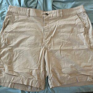 Old Navy Khaki "Everyday" Shorts - High Rise - Womens Size 18